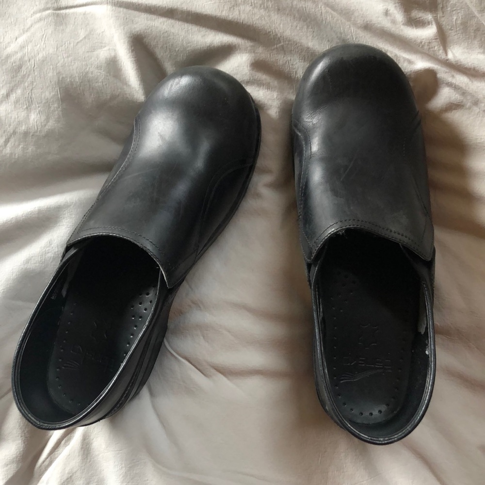 Women’s 39 Black Dansko